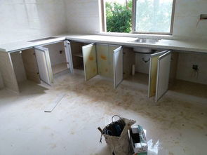 廚房煥新與電器保障 專(zhuān)業(yè)廚柜門(mén)維修更換與冰箱故障處理指南